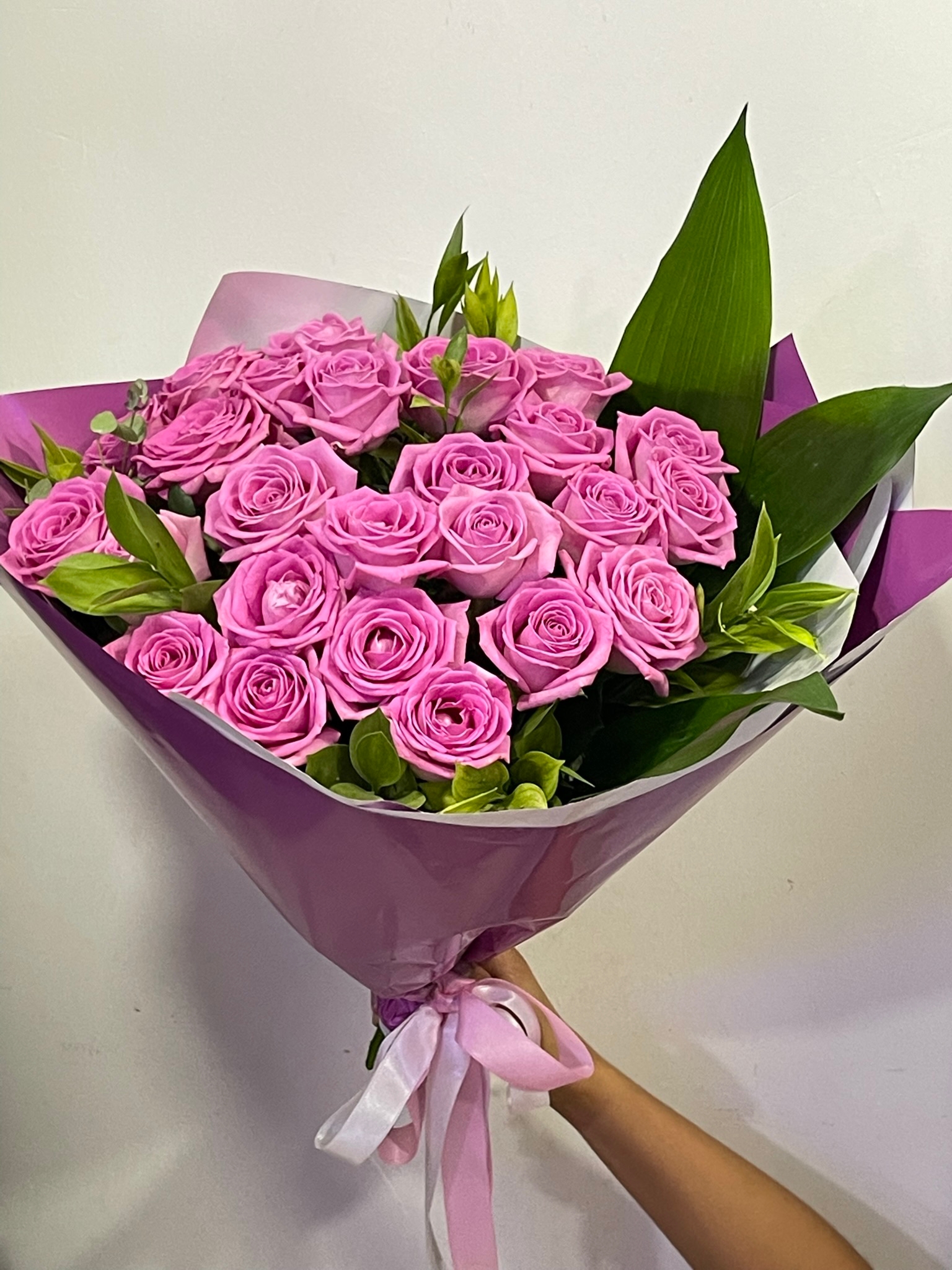  Kemer Flower Delivery 25 Pink Roses