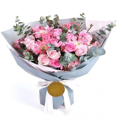 Флорист в Кемер  Розовый букет из роз и герберы