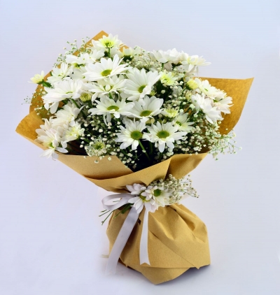 mixed color lisianthus bouquet White Daisy Bouquet 